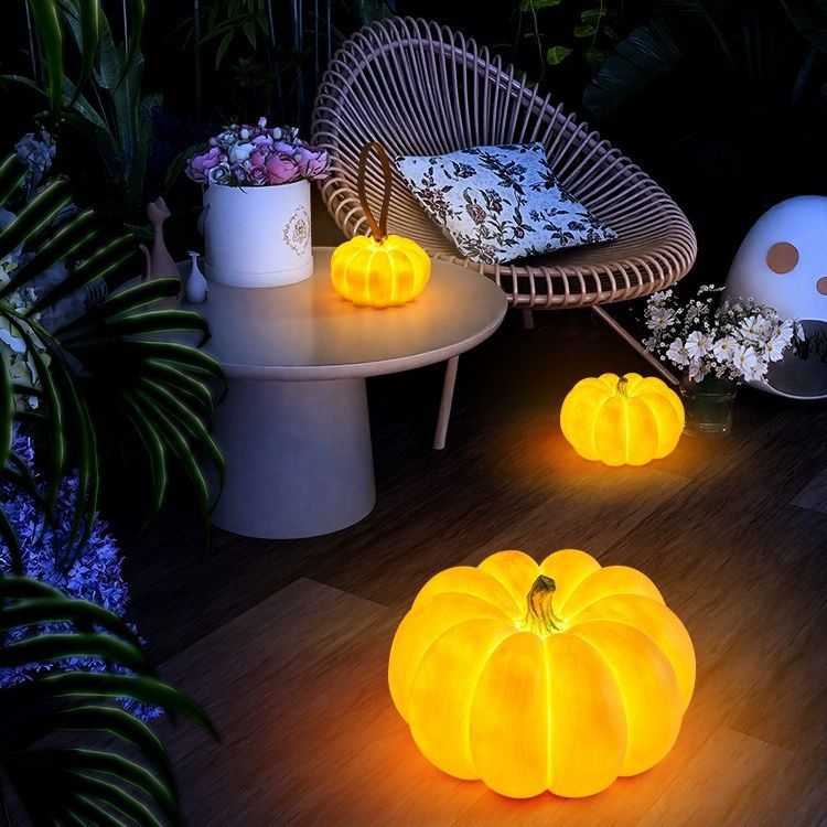 Pumpkin Solar Outdoor Light For Sculptural Gardens