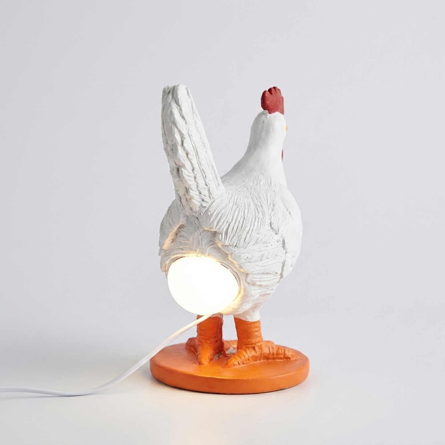 LISTINGOPT::kovosis::chicken-table-lamp-adds-playful-character::04-closeup