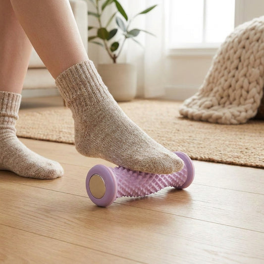 LISTINGOPT::kovosis::foot-massage-roller-foot-roller-foot-massager-plantar-acupressure-relaxation-feet-shiatsu-massager-calf-shaping-massage-tools::02-inuse
