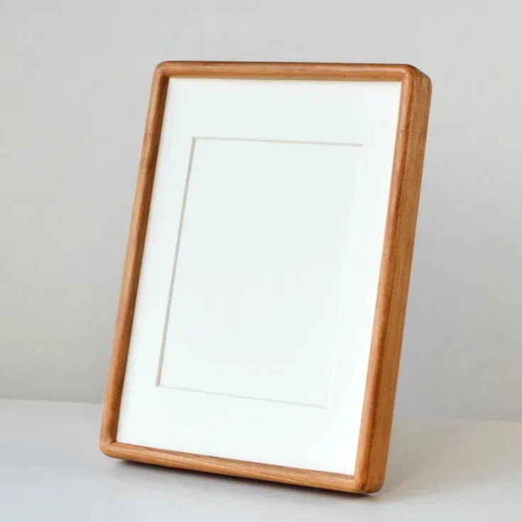 LISTINGOPT::kovosis::massief-houten-fotolijst-met-passe-partout-en-afgeronde-hoeken-voor-tafel::color-kersenhout