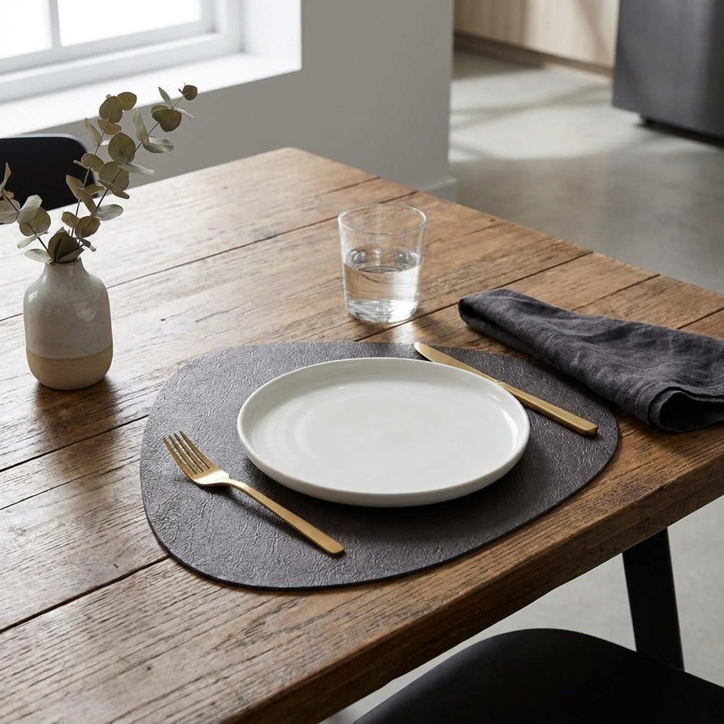 LISTINGOPT::kovosis::water-drop-placemats-for-statement-tables::variant-unique-e42fe5990c9312