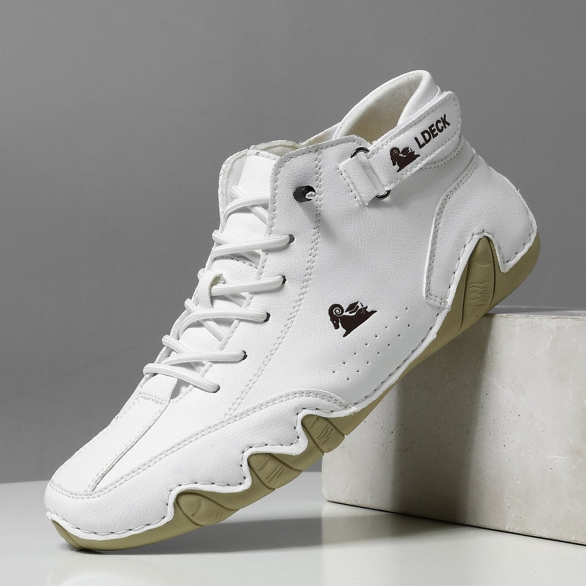 Orthopedic Shoes for Dry, All-Day Comfort
