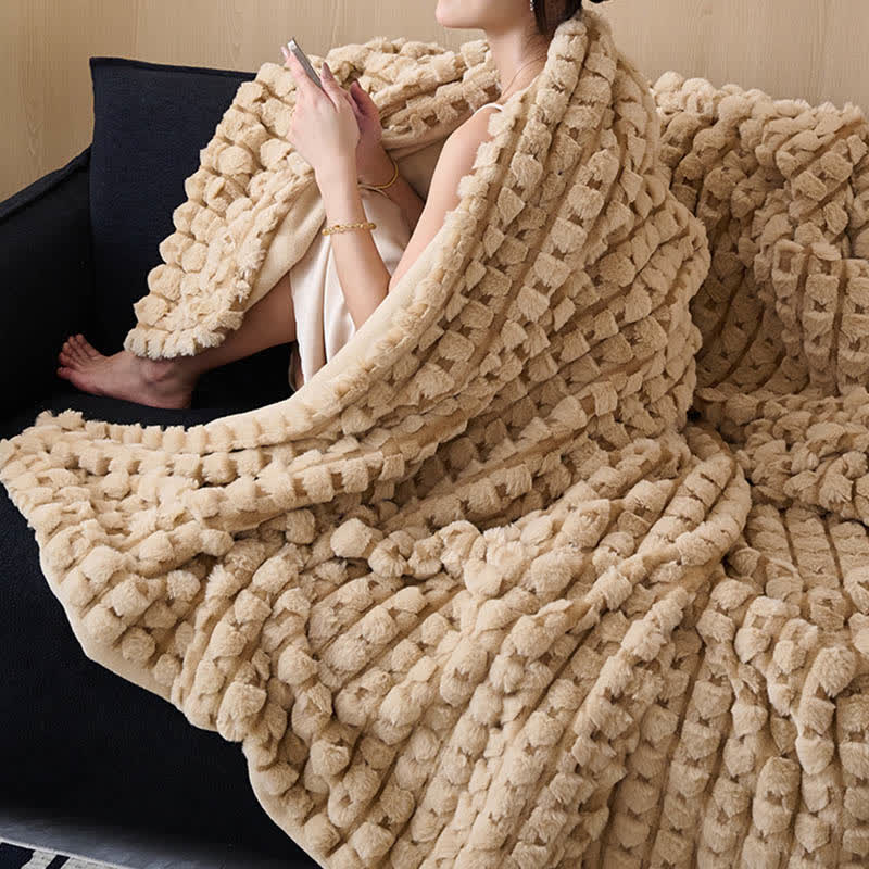 Modern Fleece Blanket For Artful Warmth