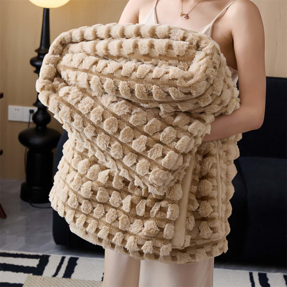 Modern Fleece Blanket For Artful Warmth