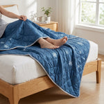 LISTINGOPT::kovosis::1pc-cooling-blanket-cooling-mat-suitable-for-hot-sleepers-cooling-throw-lightweight-cooling-blanket-large-size-summer-heat-absorbing-cover-keeping-adults-cool-summer-blanket-soft-breathable-smooth-lightweight::02-inuse