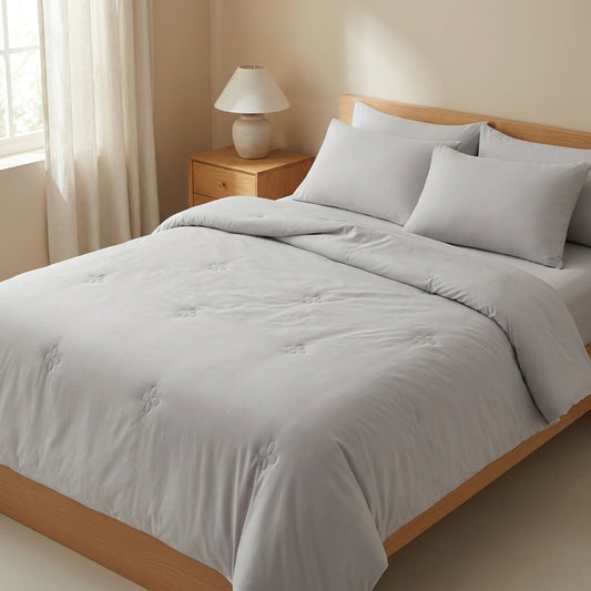 LISTINGOPT::kovosis::1pc-ultra-soft-cool-summer-quilt-lightweight-breathable-air-conditioning-blanket-skin-friendly-cooling-material-perfect-for-hot-sleepers-solid-color-easy-care::01-hero