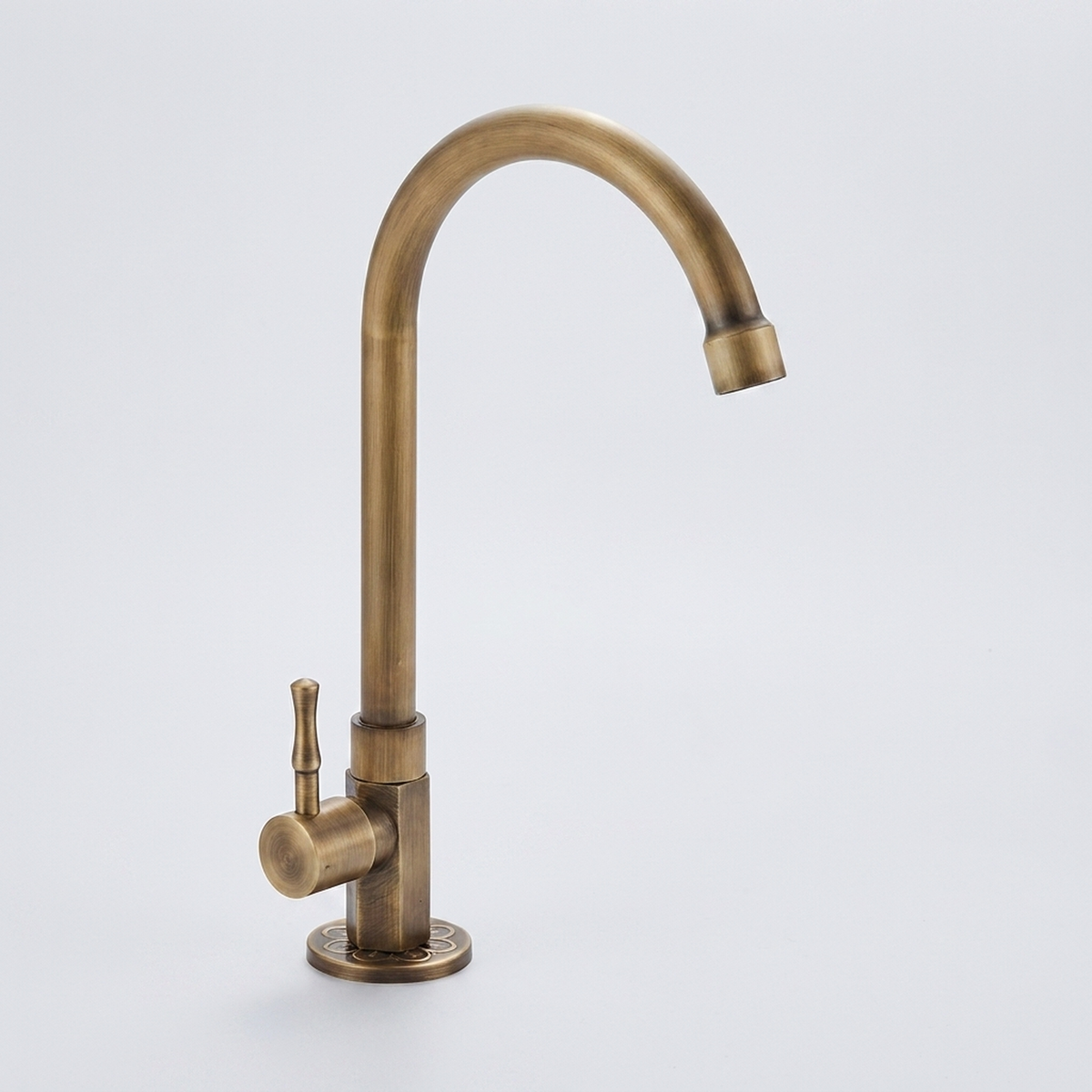 LISTINGOPT::kovosis::antique-brass-swan-neck-faucet-sculptural-elegance::04-closeup
