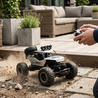 LISTINGOPT::kovosis::beasttrek-x4-robuster-rc-monstertruck::02-inuse