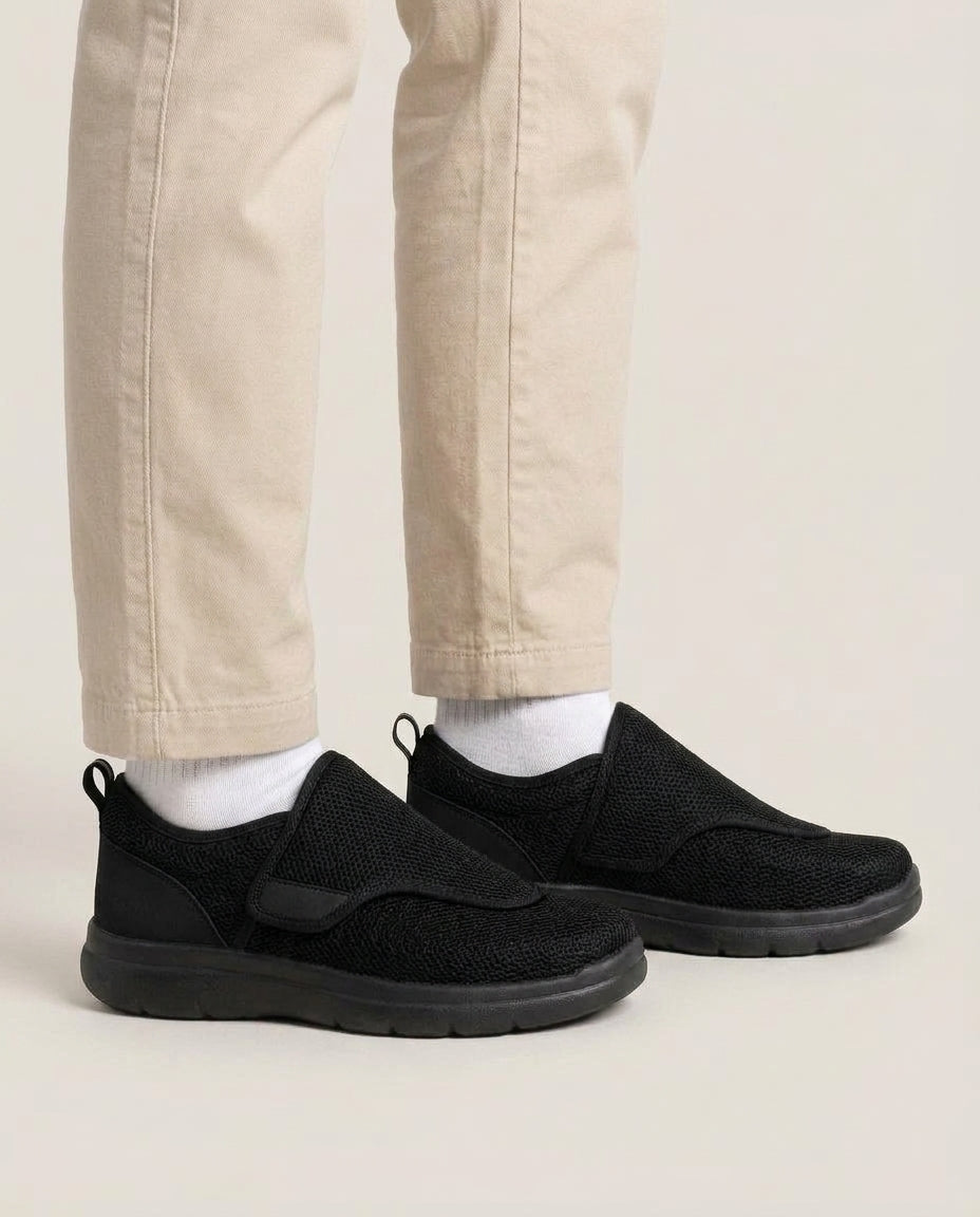 LISTINGOPT::kovosis::chaussures-orthopediques-homme-senior-a-scratch-extra-larges::02-side