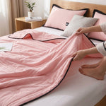 LISTINGOPT::kovosis::everchill-cooling-blanket::02-inuse