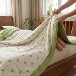 LISTINGOPT::kovosis::floral-summer-quilt-for-breathable-comfort::02-inuse