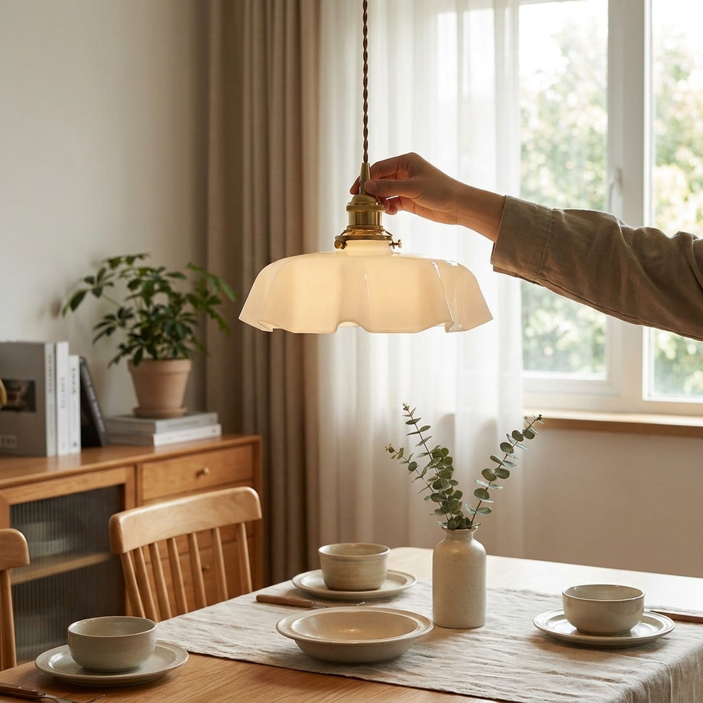 LISTINGOPT::kovosis::french-ruffled-glass-pendant-light-soft-glow::02-inuse
