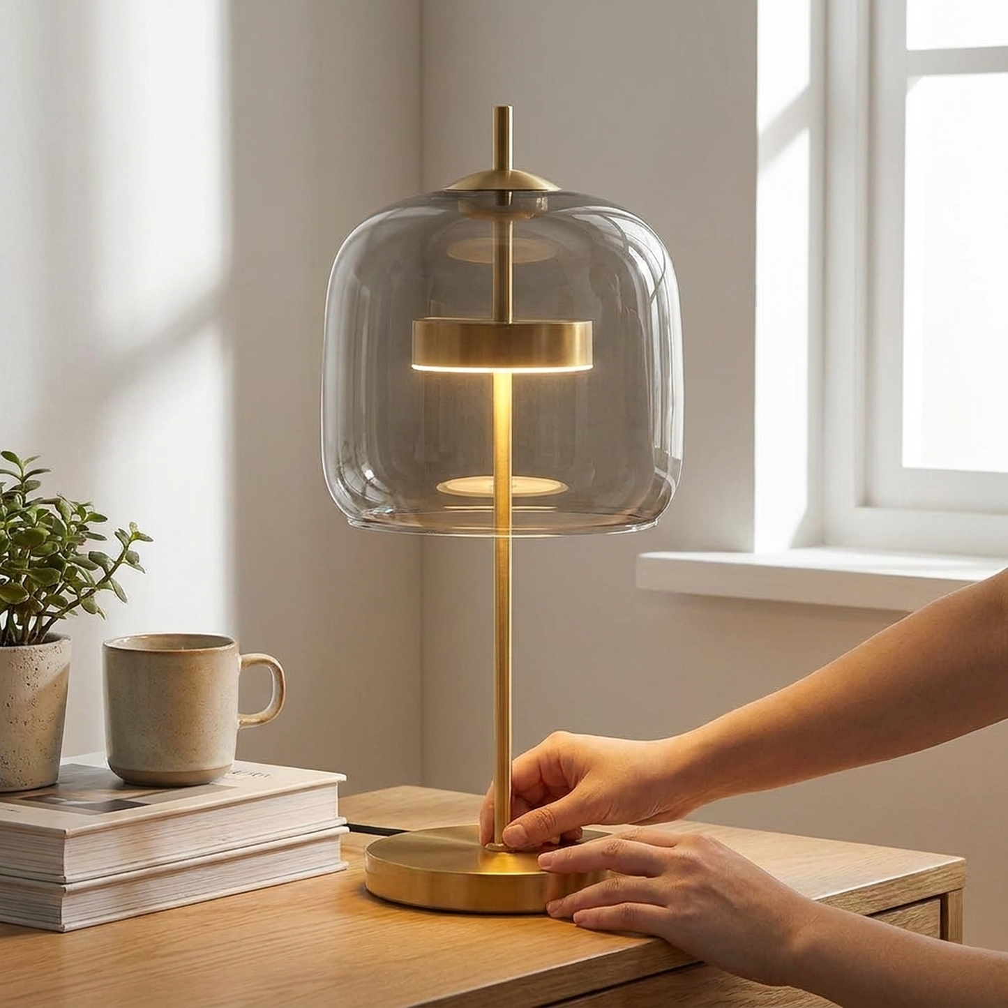 LISTINGOPT::kovosis::glass-dome-table-lamp-for-glare-free-ambience::02-inuse