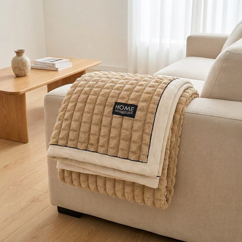 LISTINGOPT::kovosis::plaid-texture-blanket-for-cozy-character::01-hero