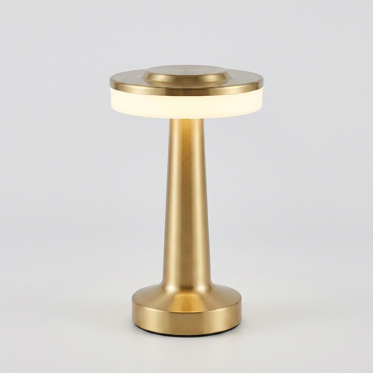 LISTINGOPT::kovosis::retro-wireless-table-lamp-for-ambience-anywhere::04-closeup