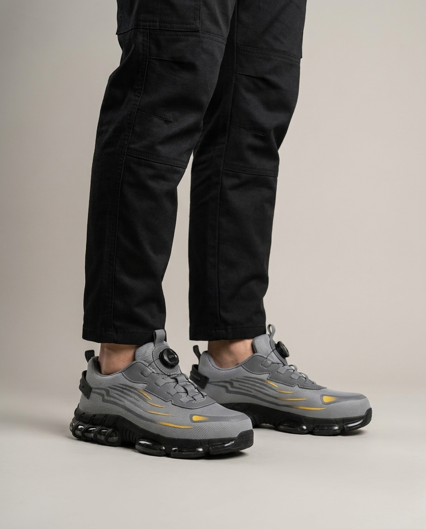 LISTINGOPT::kovosis::safety-shoes-for-all-day-comfort::01-front