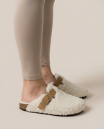 LISTINGOPT::kovosis::sheepskin-shoes-for-cozy-winter-warmth::02-side