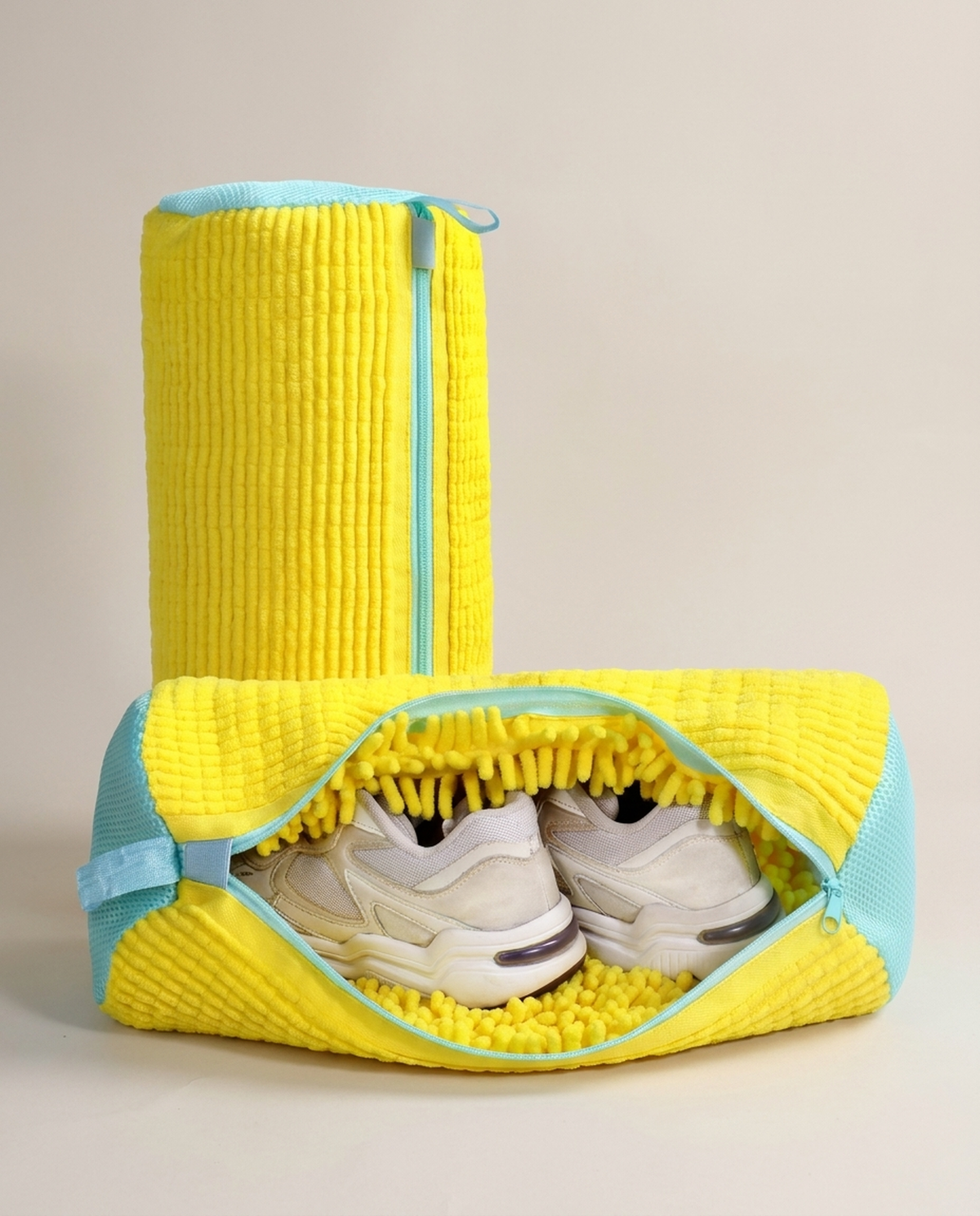 LISTINGOPT::kovosis::shoe-washing-machine-bag-for-damage-free-cleaning::04-closeup