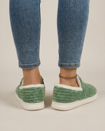 LISTINGOPT::kovosis::thermos-house-slippers-for-cozy-winter-warmth::03-back
