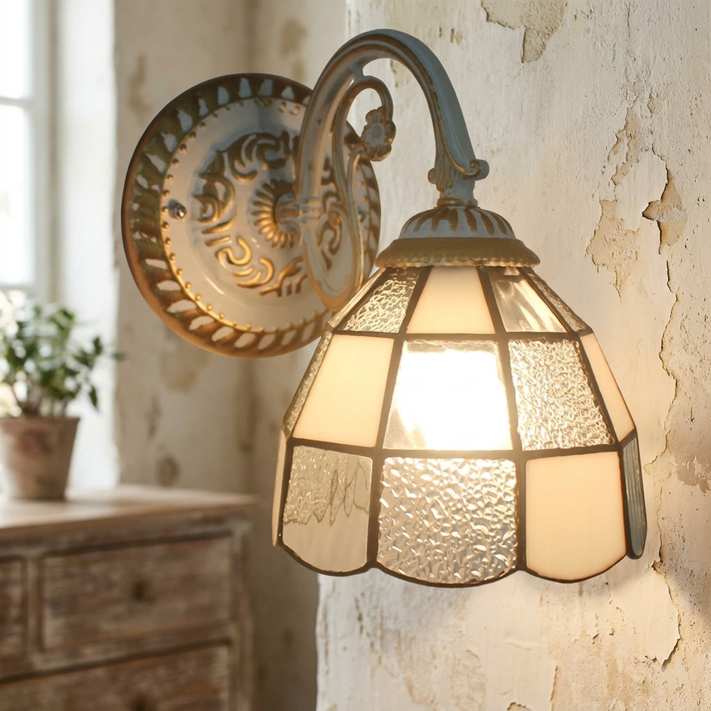 LISTINGOPT::kovosis::tiffany-glass-wall-lamp-with-floral-character::variant-unique-31b2cd0f781be3