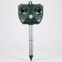 LISTINGOPT::kovosis::ultrasonic-bird-repeller-solar-powered::04-closeup