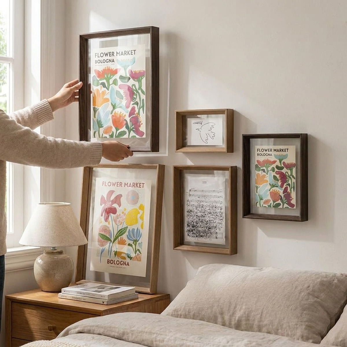 LISTINGOPT::kovosis::wooden-floating-photo-frame-for-airy-art-display::02-inuse