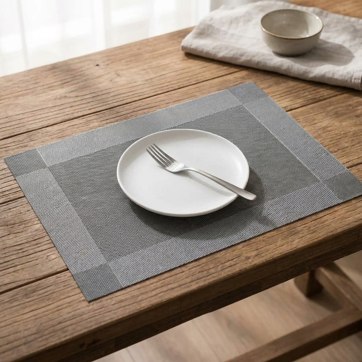 LISTINGOPT::kovosis::woven-vinyl-placemats-for-a-striking-table::variant-unique-49178de9c23652