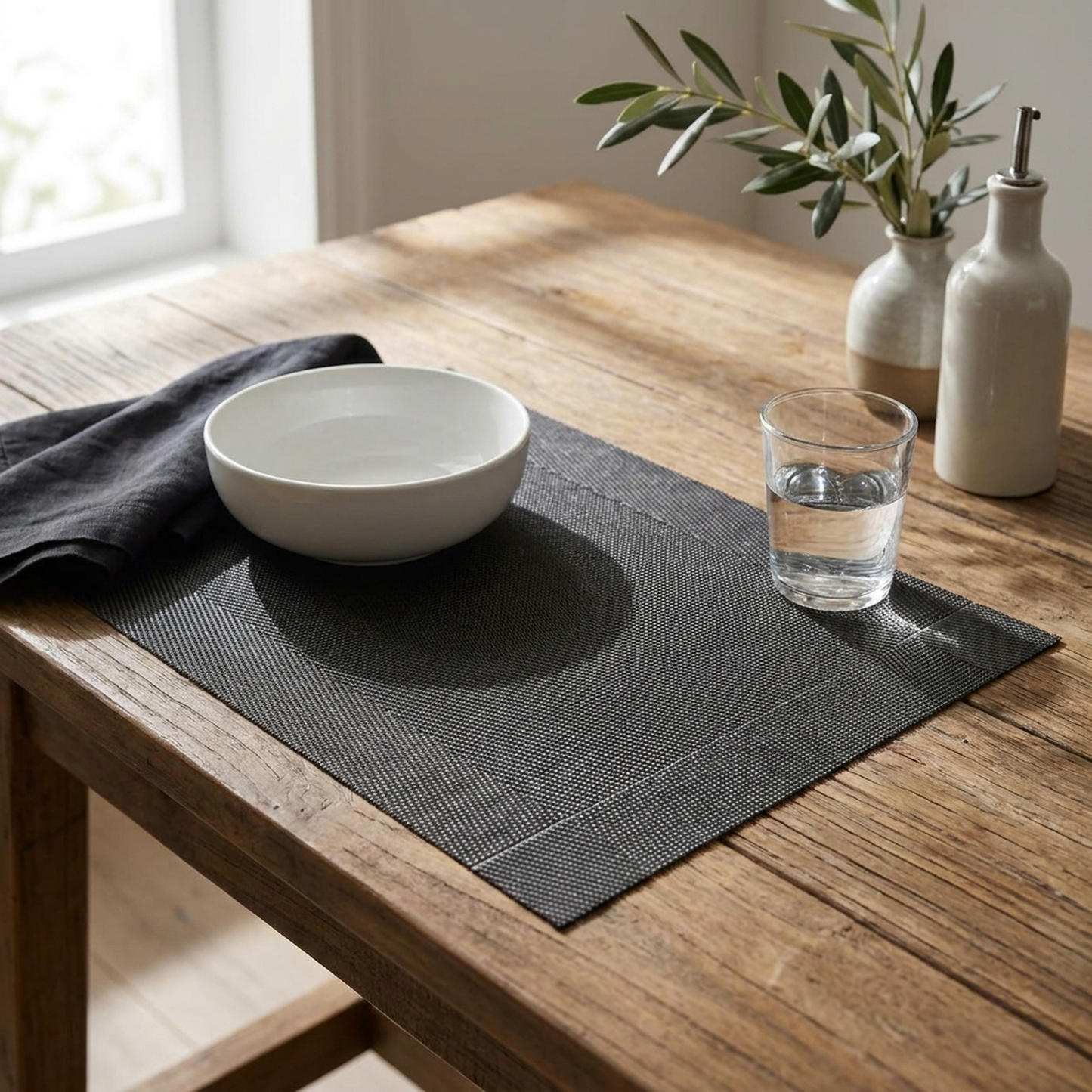 LISTINGOPT::kovosis::woven-vinyl-placemats-for-a-striking-table::variant-unique-58429e9c6204bb