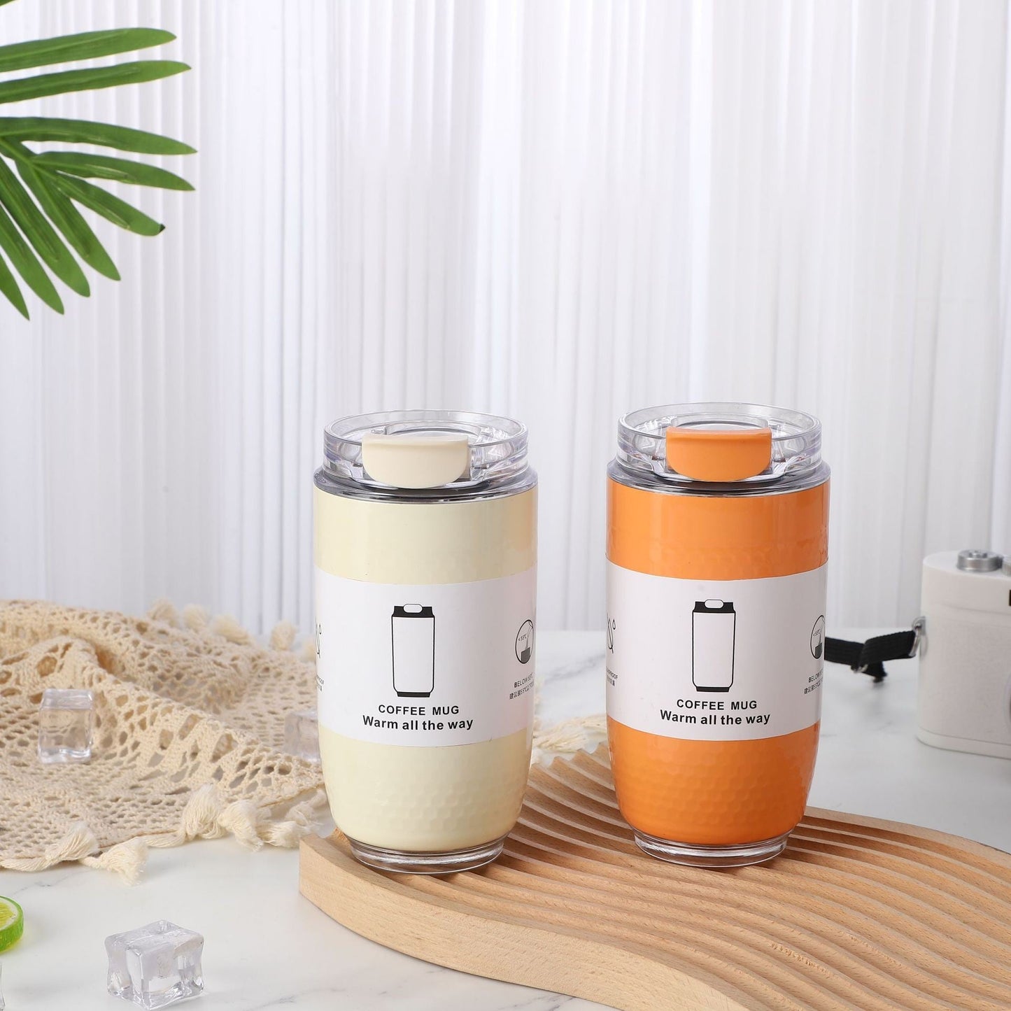 Isolierter Kaffeebecher für bunte Schlucke  