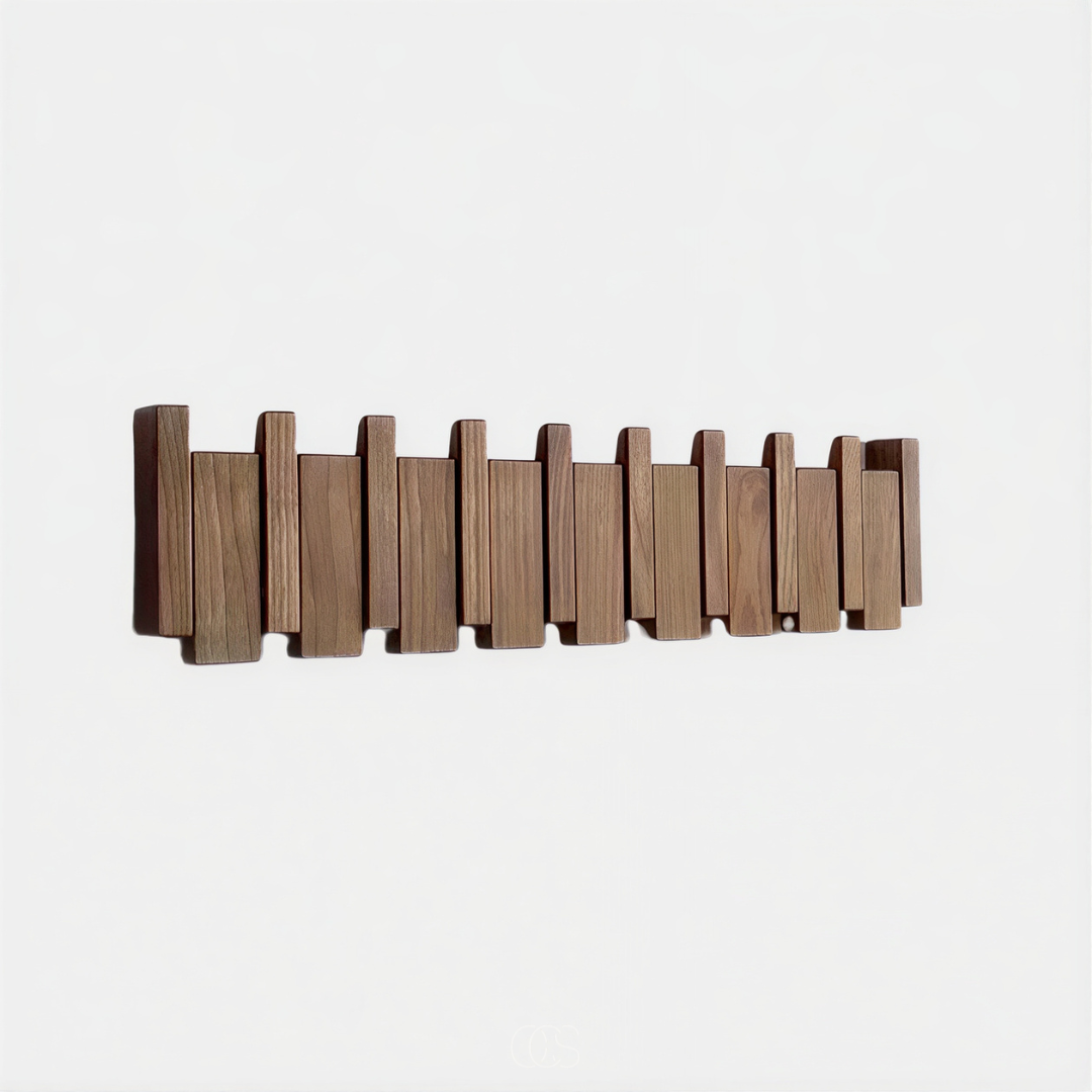 Eichen-Klavier-Wandgarderobe mit klappbaren Haken  