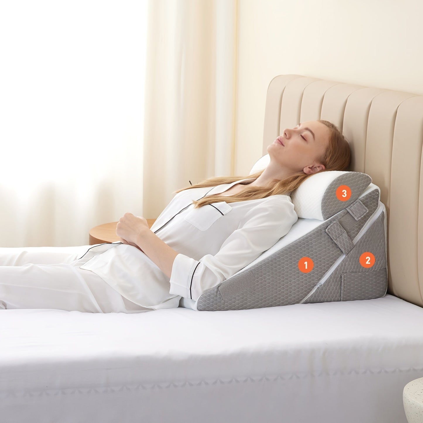 Verstellbares Keilkissen für erhöhten Komfort im Bett