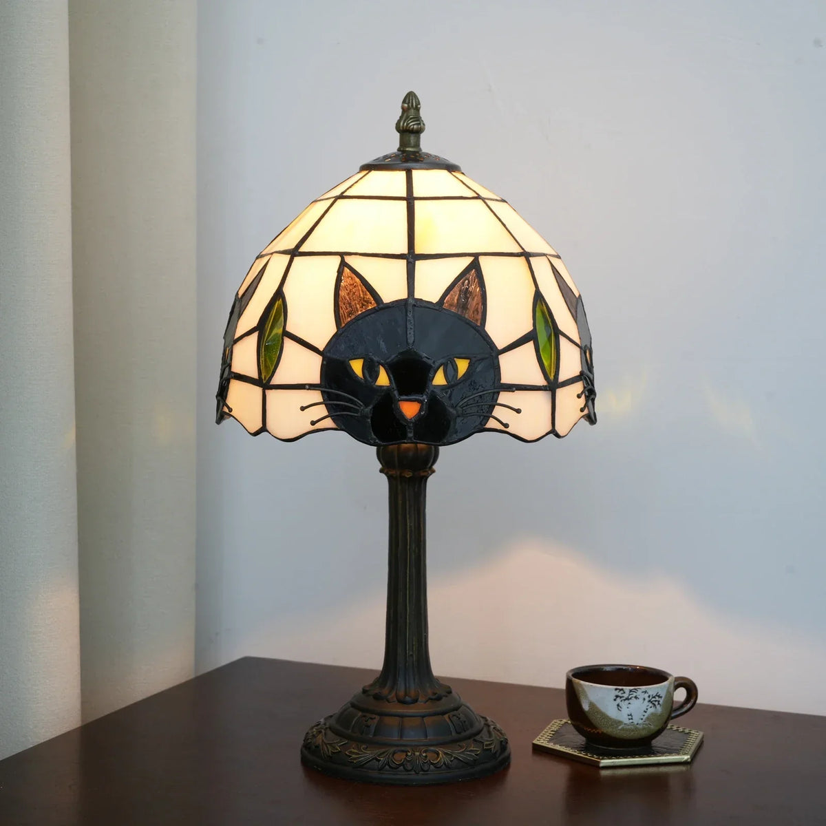 Mitternachts-Katzen Buntglaslampe