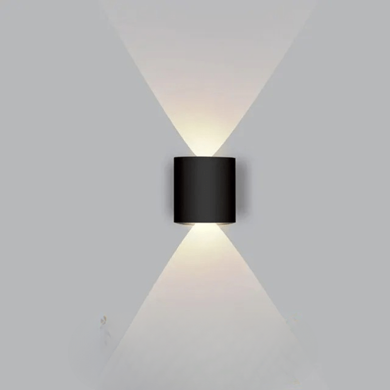 Sculptural Outdoor Lighting for Elegant Ambience