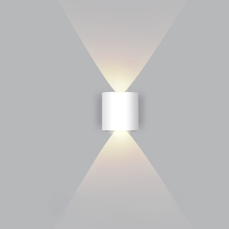 Sculptural Outdoor Lighting for Elegant Ambience