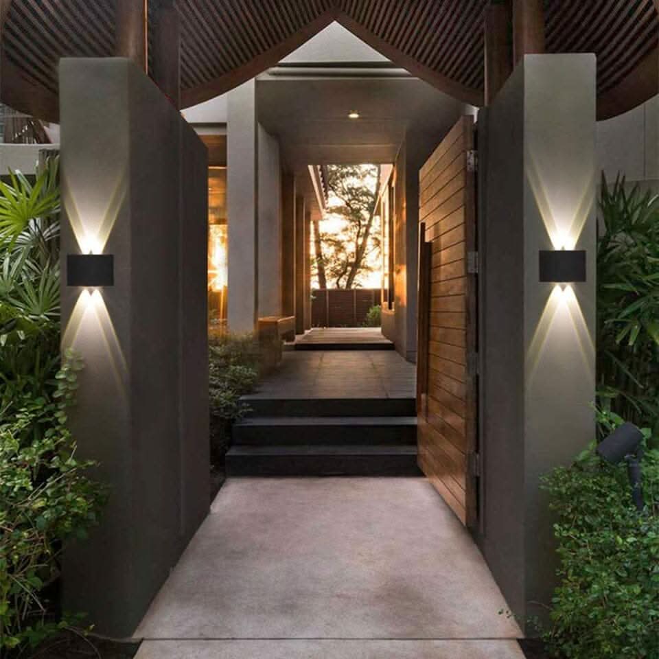 Sculptural Outdoor Lighting for Elegant Ambience