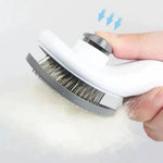 Brosse de toilettage pour chat pour un démêlage sans stress