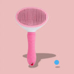 Brosse de toilettage pour chat pour un démêlage sans stress