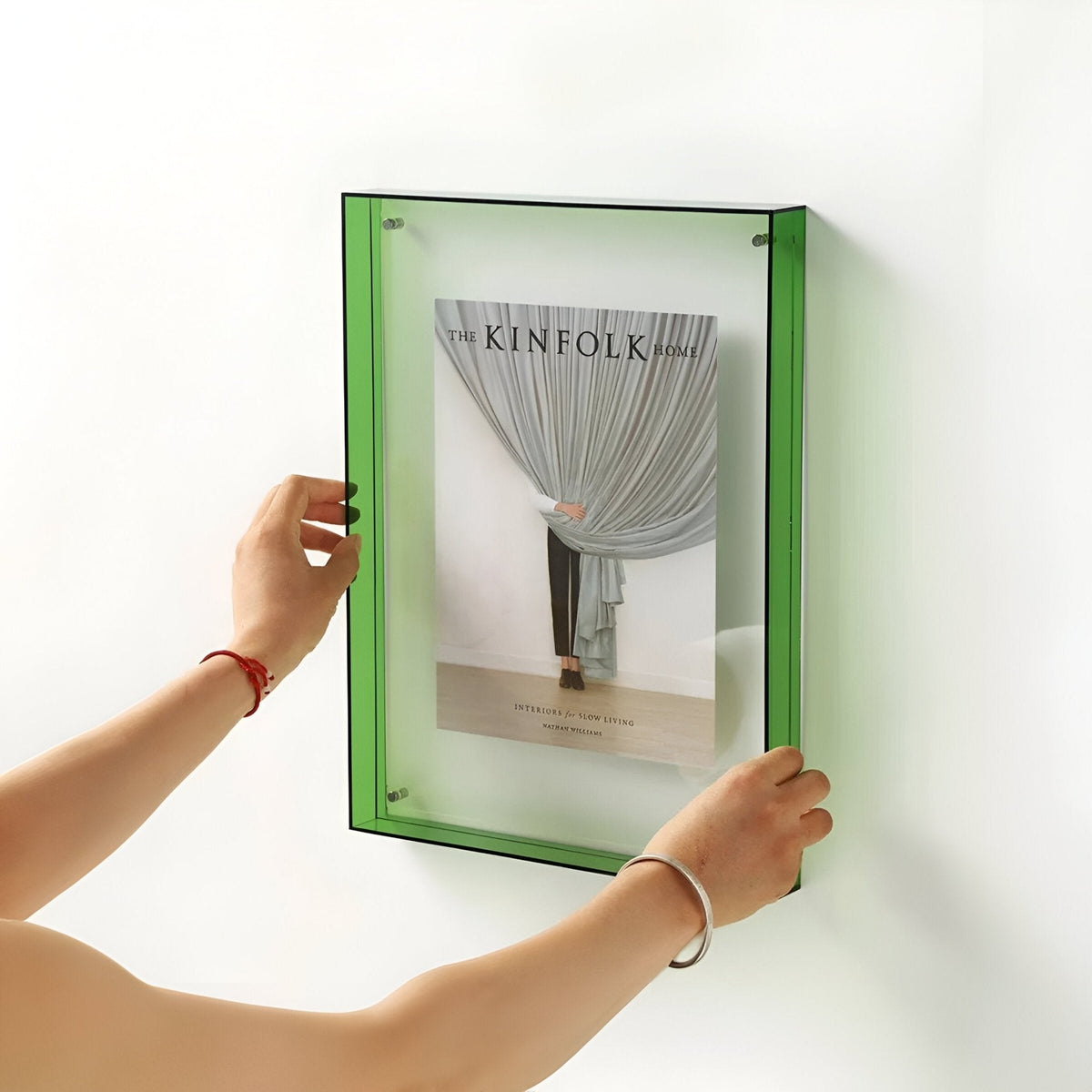Portafoto Trasparente per una Esposizione Moderna