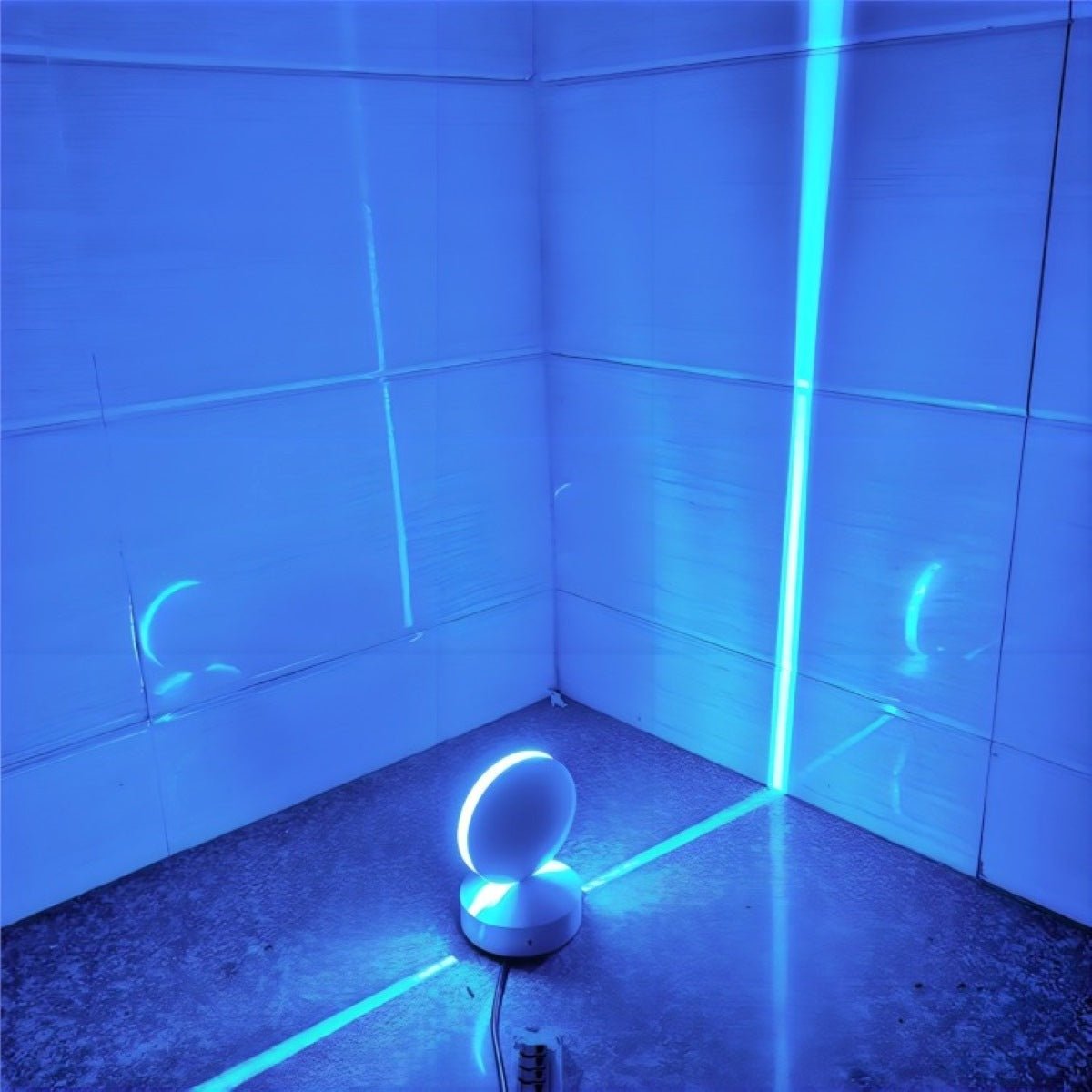 Cyberpunk LED Wall Light With Futuristic Beam
