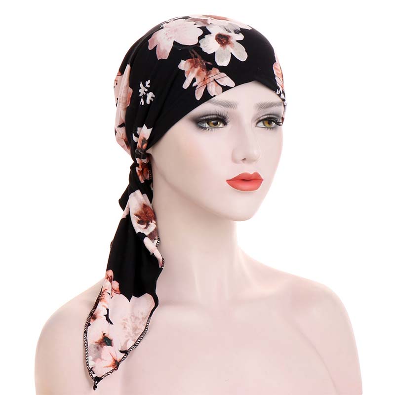 Turbante Floreale Preannodato per uno Stile Senza Sforzo