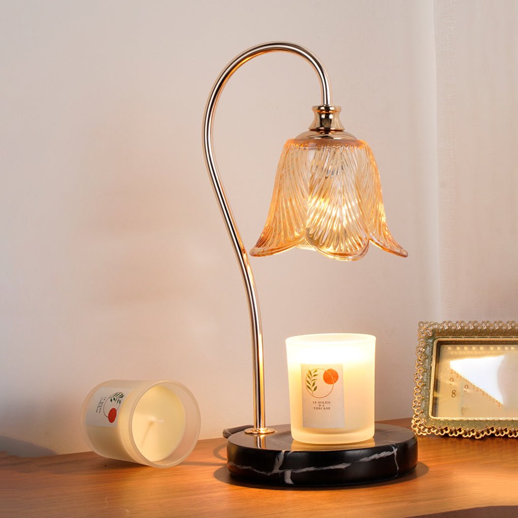 Lampada da tavolo con cera profumata in marmo per un'atmosfera senza fiamma
