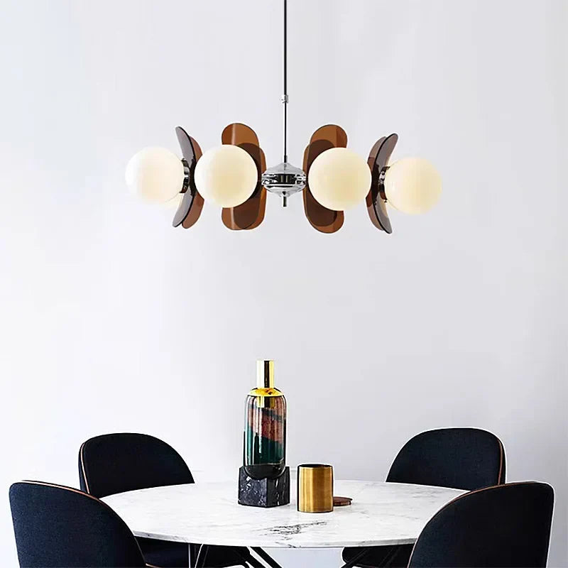 Lampadario Bauhaus Globe – un punto focale sorprendente